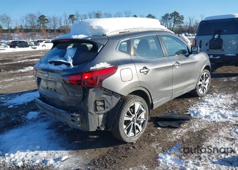 2017 Nissan Rogue Sport Sl z USA, uszkodzony, nr VIN JN1BJ1CR7HW122162